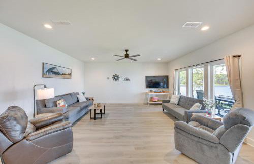 Lake Palestine Vacation Rental - Steps to Water! - Foto 4