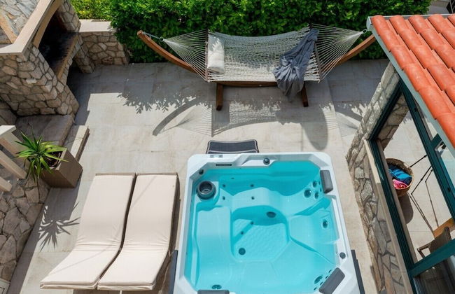 Holiday Home with Private heated Pool, Sea view & Basketball Court - Foto 32