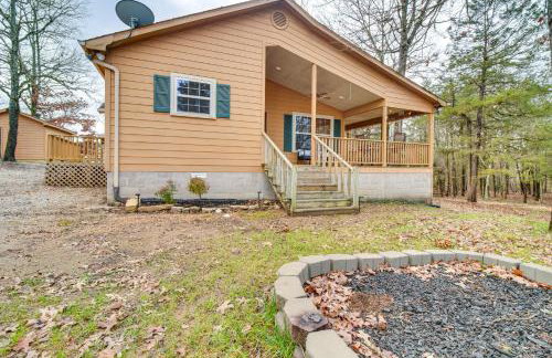 Norfork Lake Access Cabin with Deck and Water View! - Foto 3