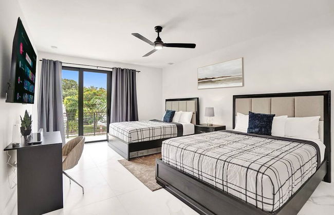 4BR w htd Pool Walk to Las Olas 5mins to Beach - Foto 29