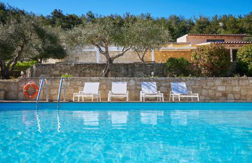 The Olive Grove Villas with large swimming pool - Foto 6