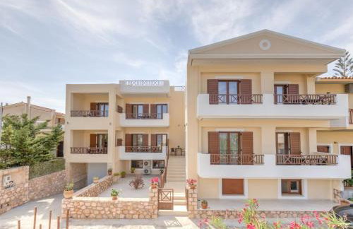 Aloustina Apartments - Photo 2