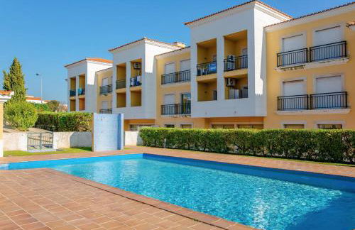 Apt MC - with pool - Photo 1