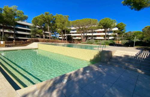 Apartamento nuevo, equipado y decorado con estilo - Foto 1