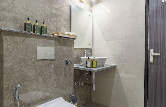 ELIVAAS 5 BHK With Pvt Pool - Zenora - Foto 51