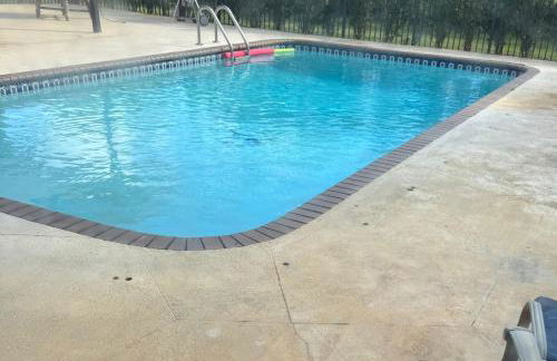 lone pine estate - Photo 1