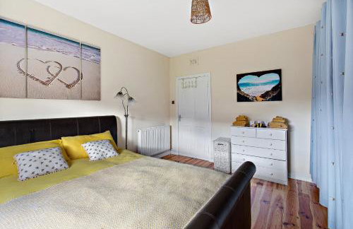 Cosy 2-BDR Apartment & 15 minutes to Edinburgh by train & Free Parking - Foto 5