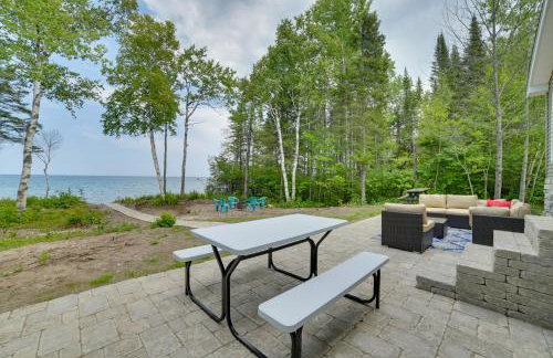 Cheboygan Getaway with Fire Pit and Lake Access! - Photo 2