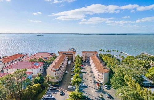 Beso del Sol Resort in Dunedin - Perfect Location & Relaxation! - Photo 2