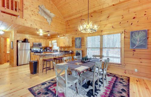 Game Room and Hot Tub Cabin 9 Mi to Blue Ridge! - Foto 7