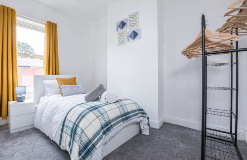 Modern 3BD House - Free parking - Fast WiFi - Foto 3