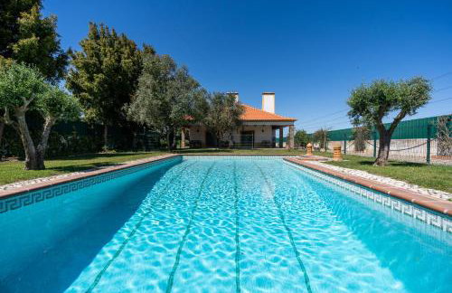 Casa com Piscina Privada em Palmela - Jardim & Estacionamento - Foto 42