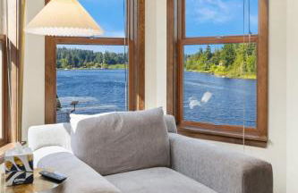 European White Castle on Lake Desire Private Dock - Foto 31