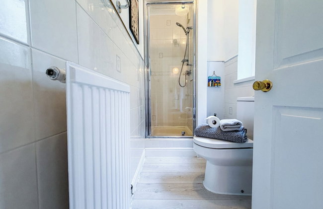 Maytree Cottage - 4 Bedroom Holiday Home - Tenby - Foto 46