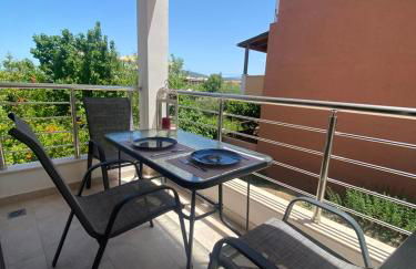 Phil's Apartments - Photo 31