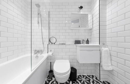 Modern 2BR Apartment Perfect for Remote Work - Foto 29