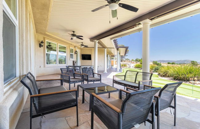 Bear Bridge by Avantstay Hilltop Haven in Temecula w/ Views, Putting Green & Hot Tub - Foto 4