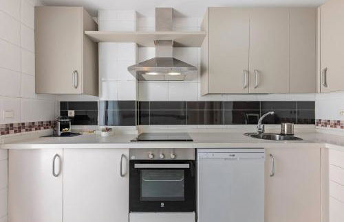 Bright Chalet with Swimming Pool and Close to Sea - Photo 33