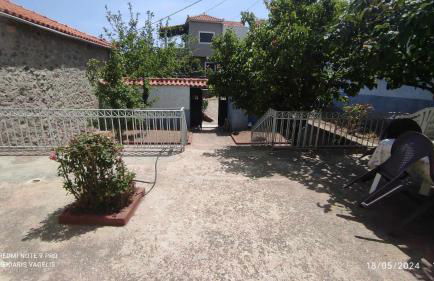 Traditional village house - Photo 15