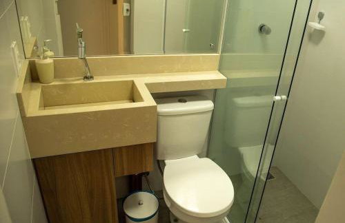 Para casais, prédio beira mar, em frente à Roda Gigante - Foto 26