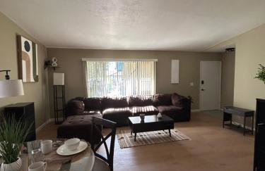 Spacious Fully Furnished 3BR Fully Fenced Home - Foto 15