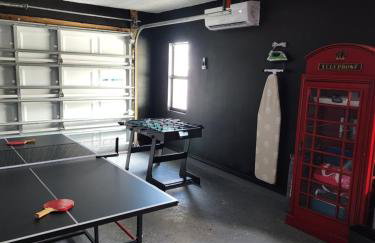 Lounge Area Office Fenced Yard Near It All - Photo 65