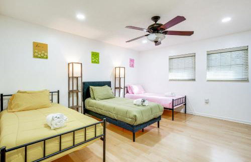 Pool and Game Room Spacious Brandon Home - Foto 28