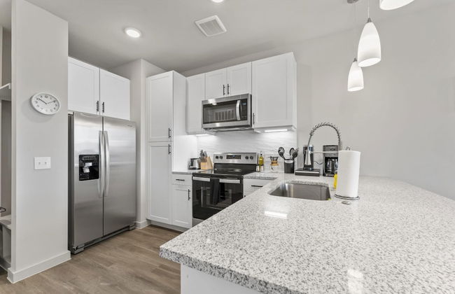 Prime Soco Airy 1BR King Suite w Pool Parking - Foto 14