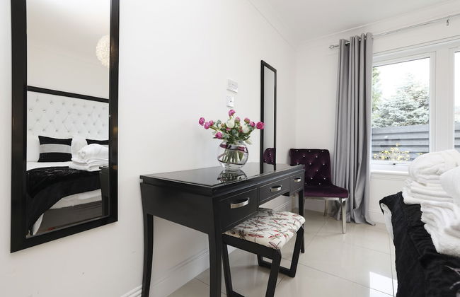 JOIVY Luxurious & Spacious 3Br House With A Hot Tub - Foto 10