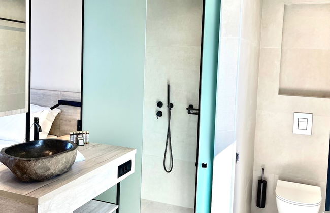 Eleia Seafront Rooms & Villas - Photo 46