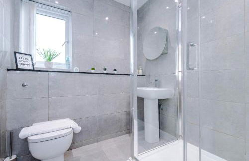 Centrally Located Formby Flat by 53 Degrees Property, Perfect for Work & Leisure - Foto 10