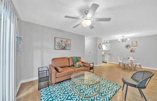 Stonecrest 722, Modern 2Bd Apt I Parking I Gym - Foto 1