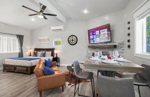 The Sky Lounge - Photo 42