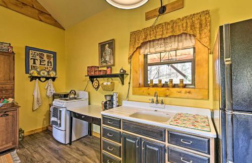 Honey House Cabin - A Quiet Countryside Retreat! - Foto 13