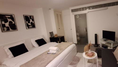 Carnet2voyages Suresnes - Proche Paris, La Défense - Foto 5