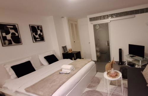 Carnet2voyages Suresnes - Proche Paris, La Défense - Foto 5