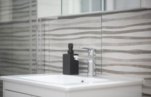 New Spacious & Stylist Apt - Foto 36