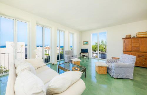 Villa Mercedes - Photo 1