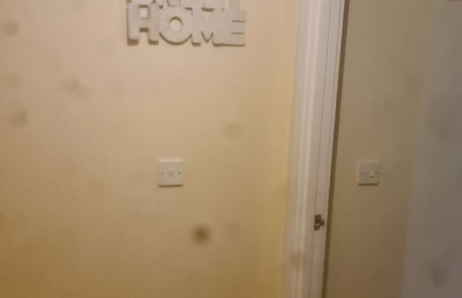 Remarkable 1-bed Apartment in Romford - Photo 34