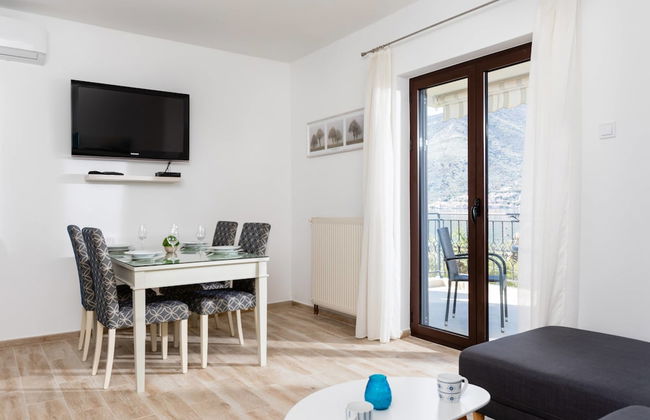 Apartments Miramar - Photo 26