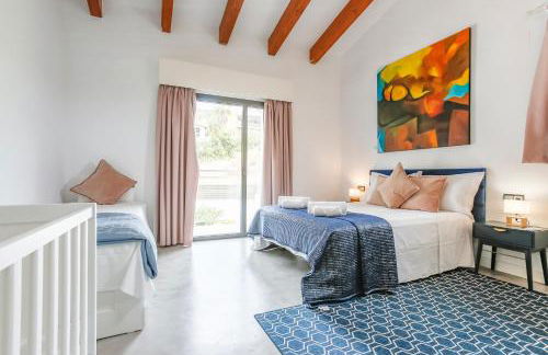 Tranquil large 6 bedroom family Villa sleeps 20 near sitges - Photo 75