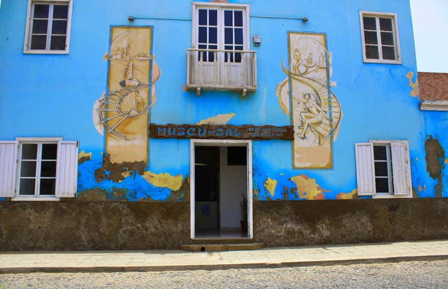 Tour of Santa Maria - Photo 6