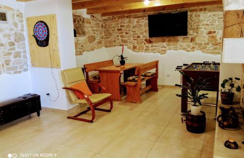 Mala kuća sa velikim grijanim bazenom ANTONIO - Foto 33