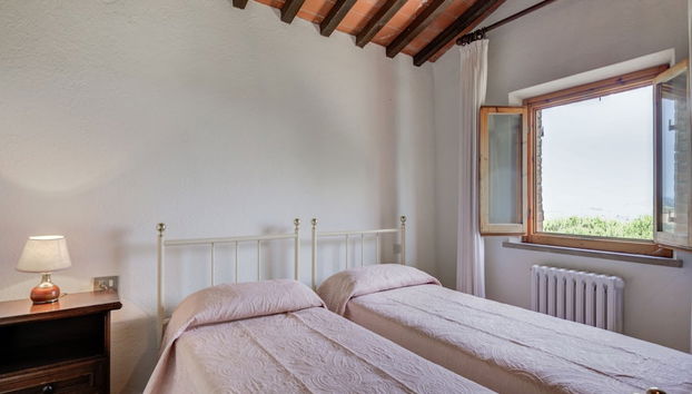 Varna Charm: Tuscan Getaway - Foto 5, Quarto