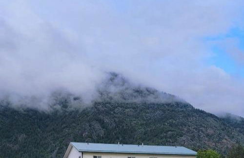 Charming Chalet Close to GNP, Downtown & Game Room! - Foto 31