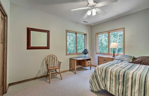 Tranquil Lake Elmo Farmhouse Hiking Nearby! - Foto 27