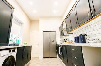 3Bed Cottage - WiFi & Parking - Perfect for Contractors - Foto 5