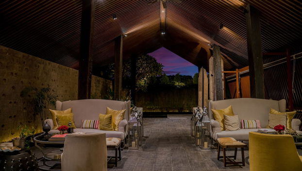 Coin salon dans le hall