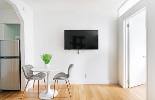 444-3F Newly renovated 1BR in Hell's Kitchen - Foto 14