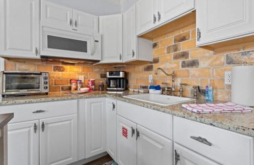 Suite Flamingo Pointe with Shared POOL - Foto 7